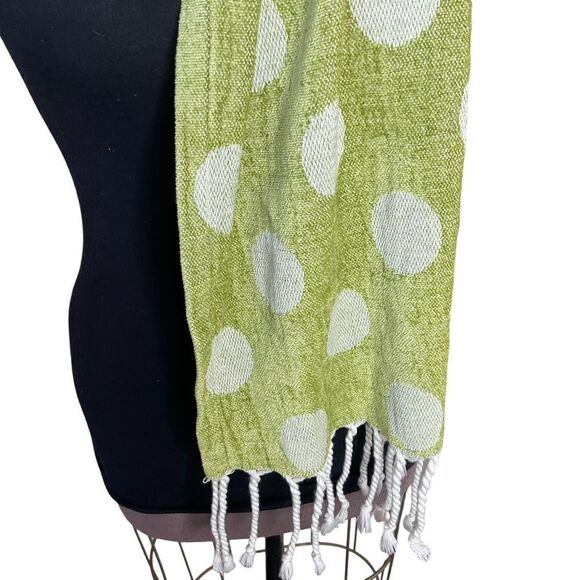 Calzeat of Scotland Scarf Green and Cream Polka Dot Fringe - Picture 4 of 10